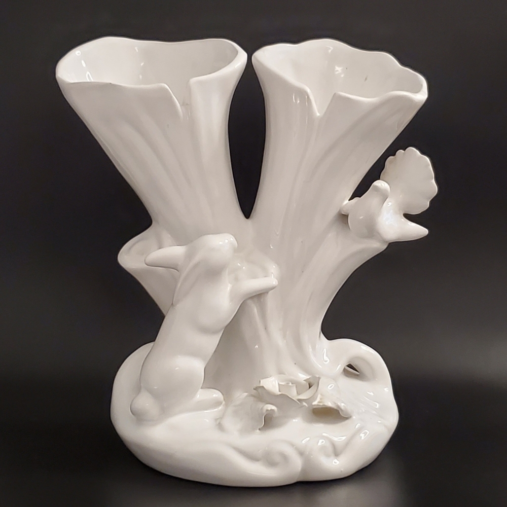 Vntg 8 3/4" White Double Horn Porcelain Vase Jay Willfred for Andrea by Sadek